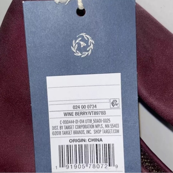 Universal Thread Hobo Bag with Suede Texture Wine Berry - Picture 3 of 4